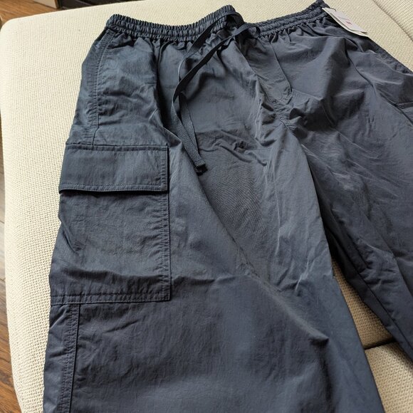 NWT Uniqlo JWAnderson Navy Cargo pants, Size L - Picture 4 of 10